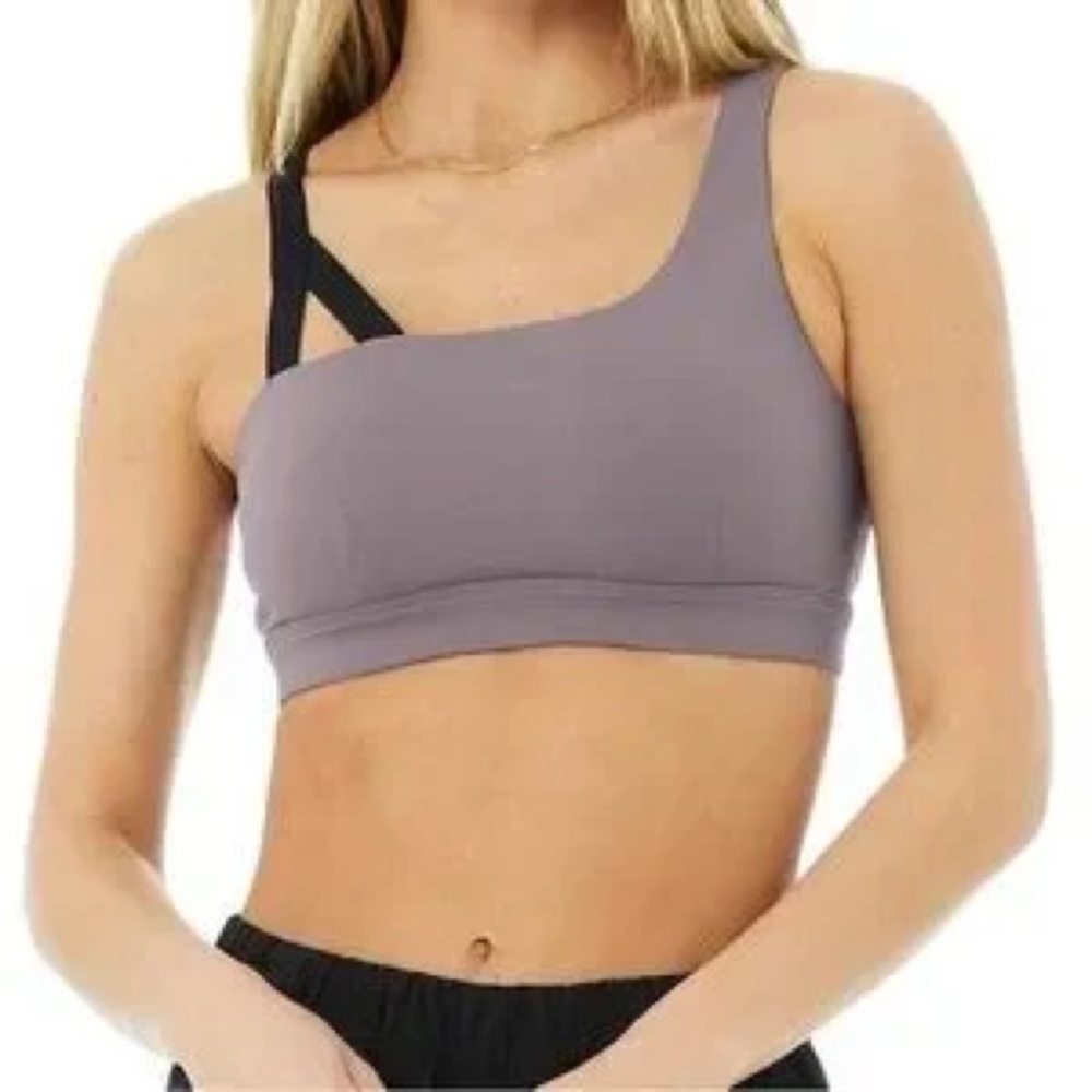 **BUNDLE OF 2** ALO Yoga Repose Strappy Bras